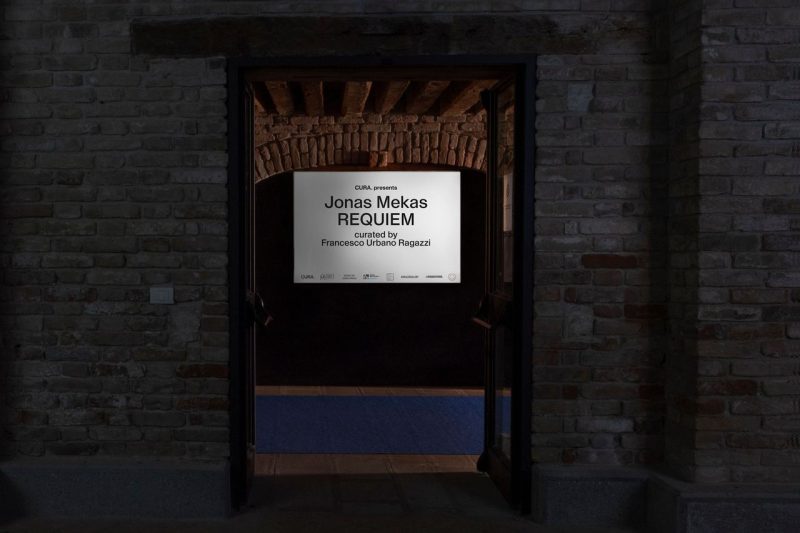 Venecijos meno bienalės atidarymo metu &#8211; Jono Meko &#8222;Requiem&#8221;