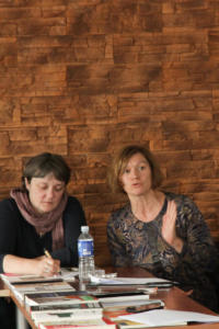 067 Vertėjų seminaras Kėdainiuose literatūros vertėja Marija Čepaitytė ir LKI projektų koordinatorė Rūta Mėlynė
